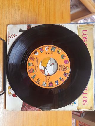 Discos vinilos cuentos tradicionales Zafiro