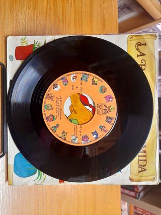 Discos vinilos cuentos tradicionales Zafiro