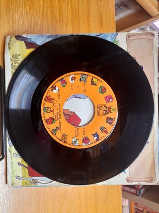 Discos vinilos cuentos tradicionales Zafiro