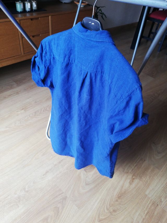 Camisa azul marino lino