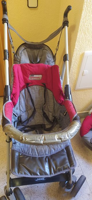 Carro bebé ( está disponible)