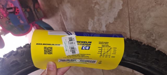 Cubierta rueda de bicicleta