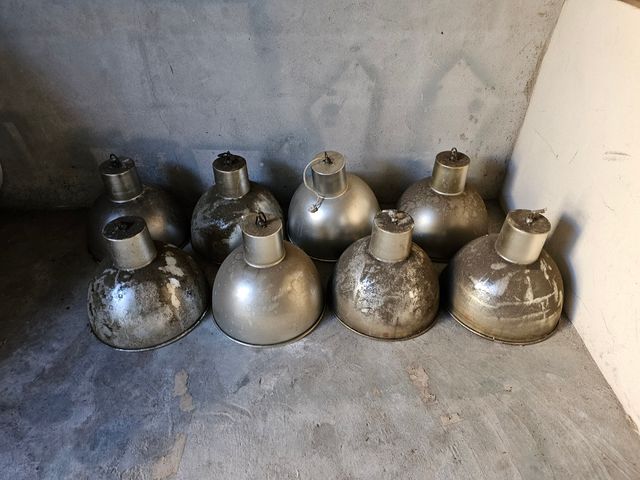 LAMPARA INDUSTRIAL CAMPANA