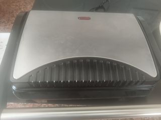 Sandwichera y grill