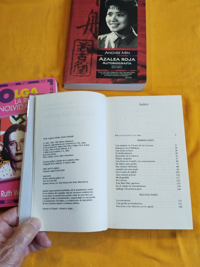 Olga la roja inolvidable/ Vida de una geisha/