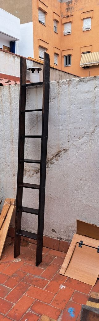ESCALERAS DE MADERA HECHAS A MEDIDA Y A MANO
