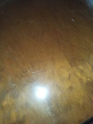 Mesa de comedor o bodega maciza