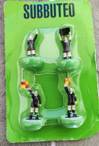 Set Arbitri + Regole & Trucchi Subbuteo