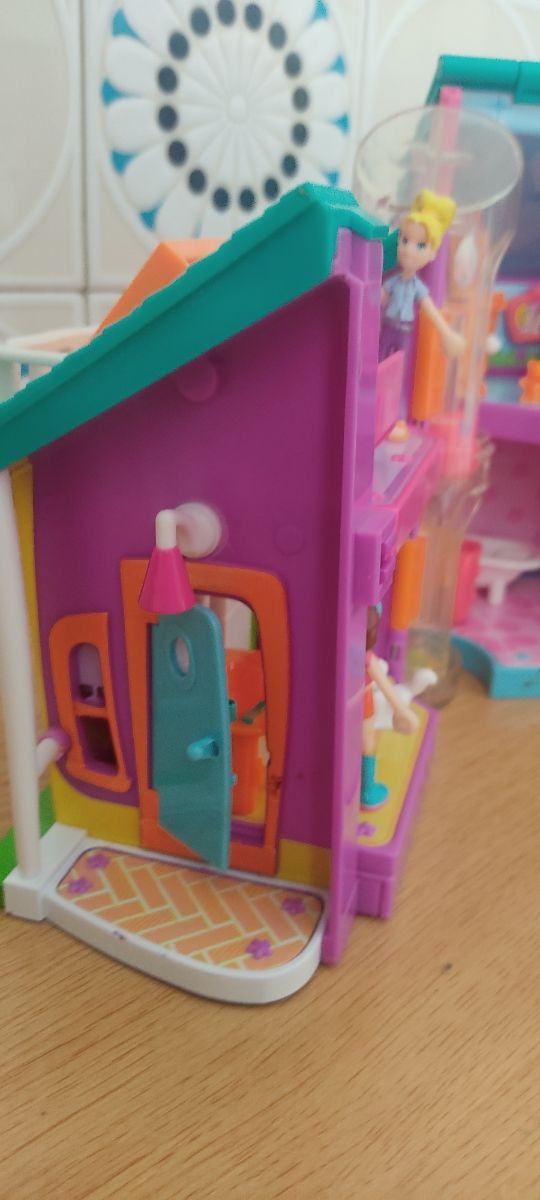 Casita magnética de Polly Pocket