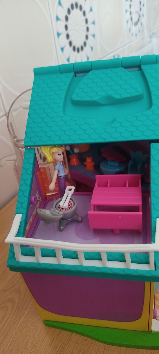 Casita magnética de Polly Pocket