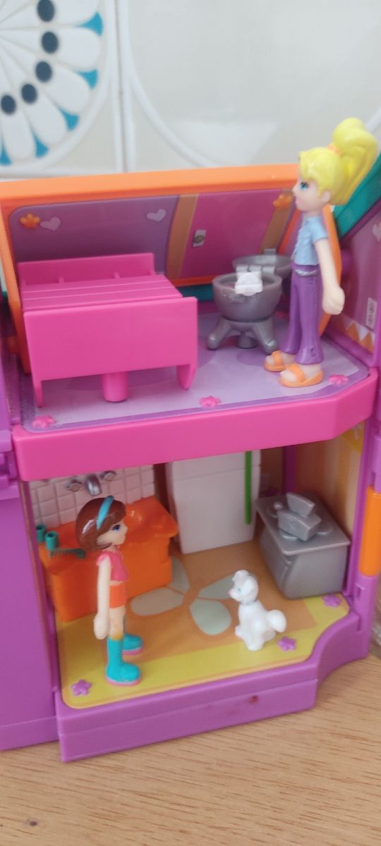 Casita magnética de Polly Pocket