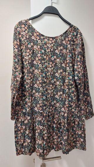 Vestido corto de manga larga 