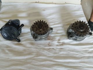 bomba aceite y bomba gasolina.