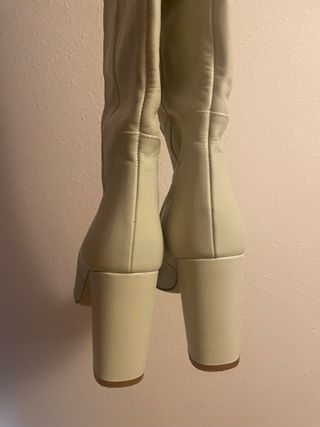 botas altas piel