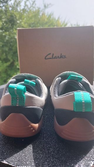 Sneakers clarks num 20 1/2 (13 cm)nuovi 