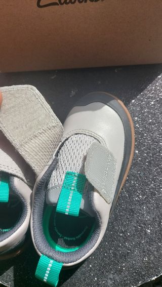 Sneakers clarks num 20 1/2 (13 cm)nuovi 