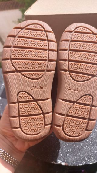 Sneakers clarks num 20 1/2 (13 cm)nuovi 