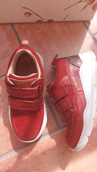 Sneakers Bisgaard in pelle num 28 in ottime condiz