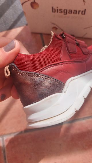 Sneakers Bisgaard in pelle num 28 in ottime condiz