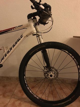 bicicleta cannondale