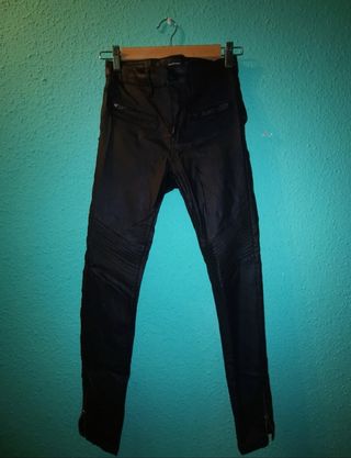 Pantalón vinilo negro 