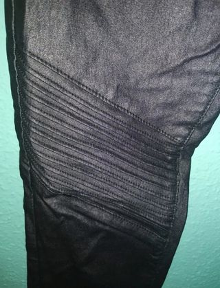 Pantalón vinilo negro 