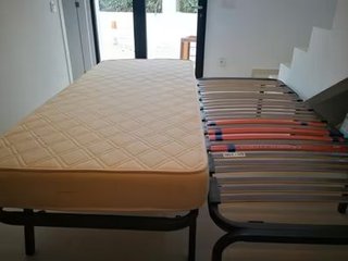 2 somieres y 1 colchón