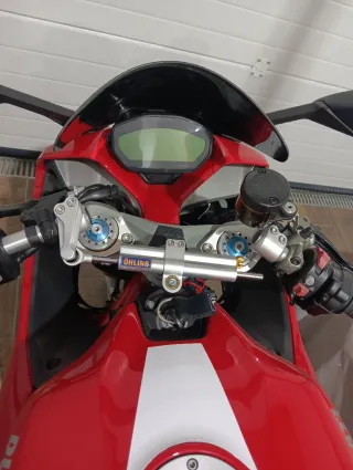 Ducati Supersport S única