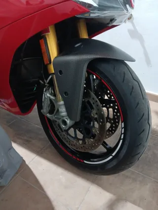 Ducati Supersport S única