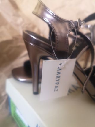 Sandalia Gris Plata Marypaz