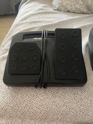 Volante y pedales para PS2