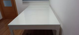 Oferta! Mesa extensible blanca de ikea con cristal