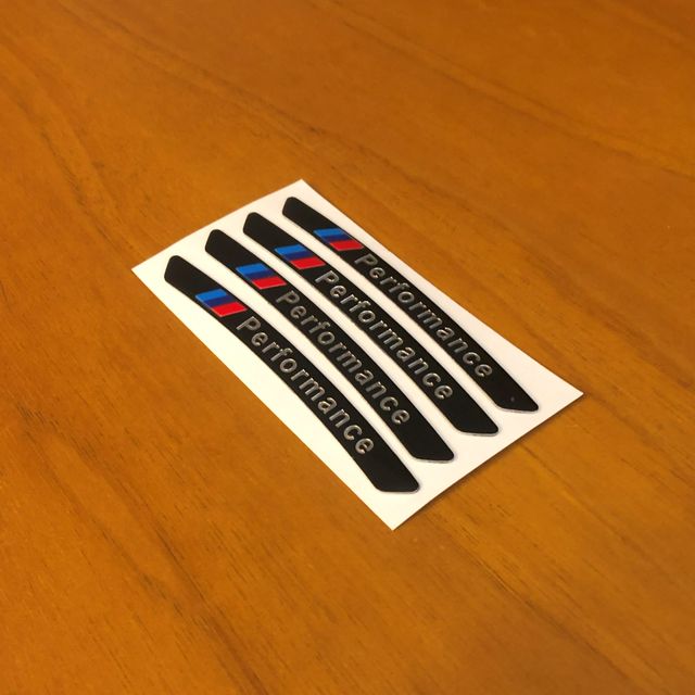 4 strisce per cerchio BMW Performance nero 9x0,8cm