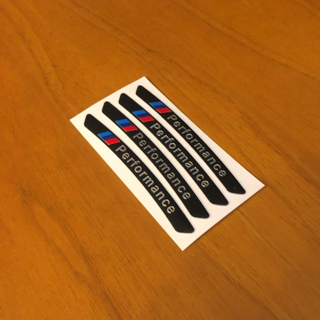 4 strisce per cerchio BMW Performance nero 9x0,8cm