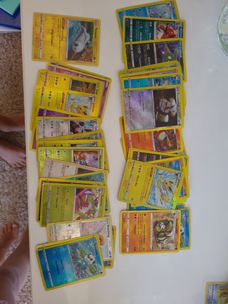 Cromos pokemon básicos con brillo