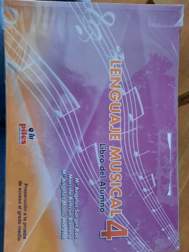 Libro lenguaje musical 4.  Edit. Piles