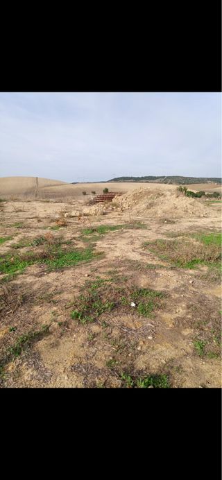 TERRENO CON AGUA Y ESCRITURAS A 200m DE PATERNA