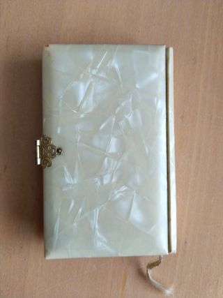 Libro de comunión antiguo.