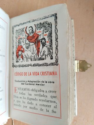Libro de comunión antiguo.