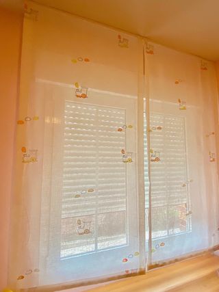 cortina infantil tipo estore de lino