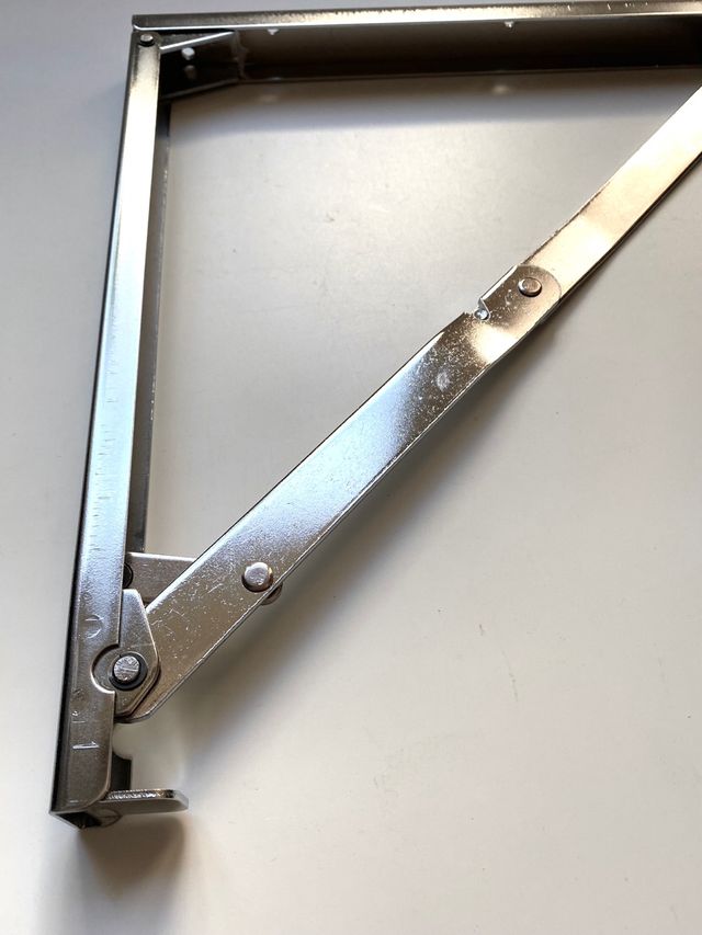 Staffa pieghevole 30x30