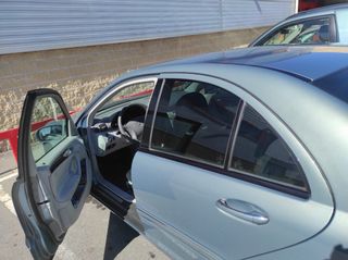 Mercedes-Benz Clase C 2004