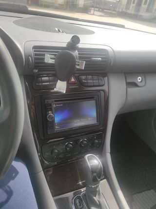 Mercedes-Benz Clase C 2004