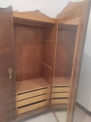 ARMARIO CLÁSICO (ANTIGÜEDAD)