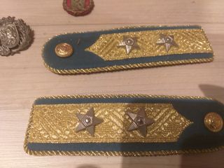 chaqueta militar francesa + divisas