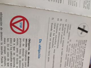 Libro autoescuela antiguo 1976