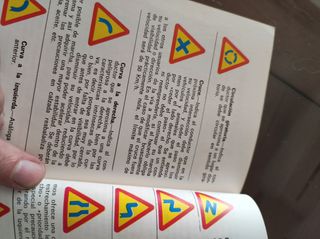 Libro autoescuela antiguo 1976