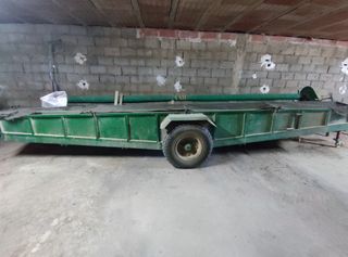 Remolque recolector de árboles.