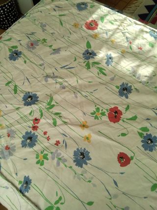 Alegre par de colchas hechas a medida cama 0,90