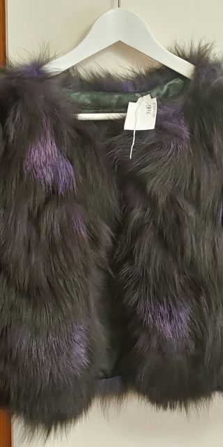 Chaqueta torera de piel color morado